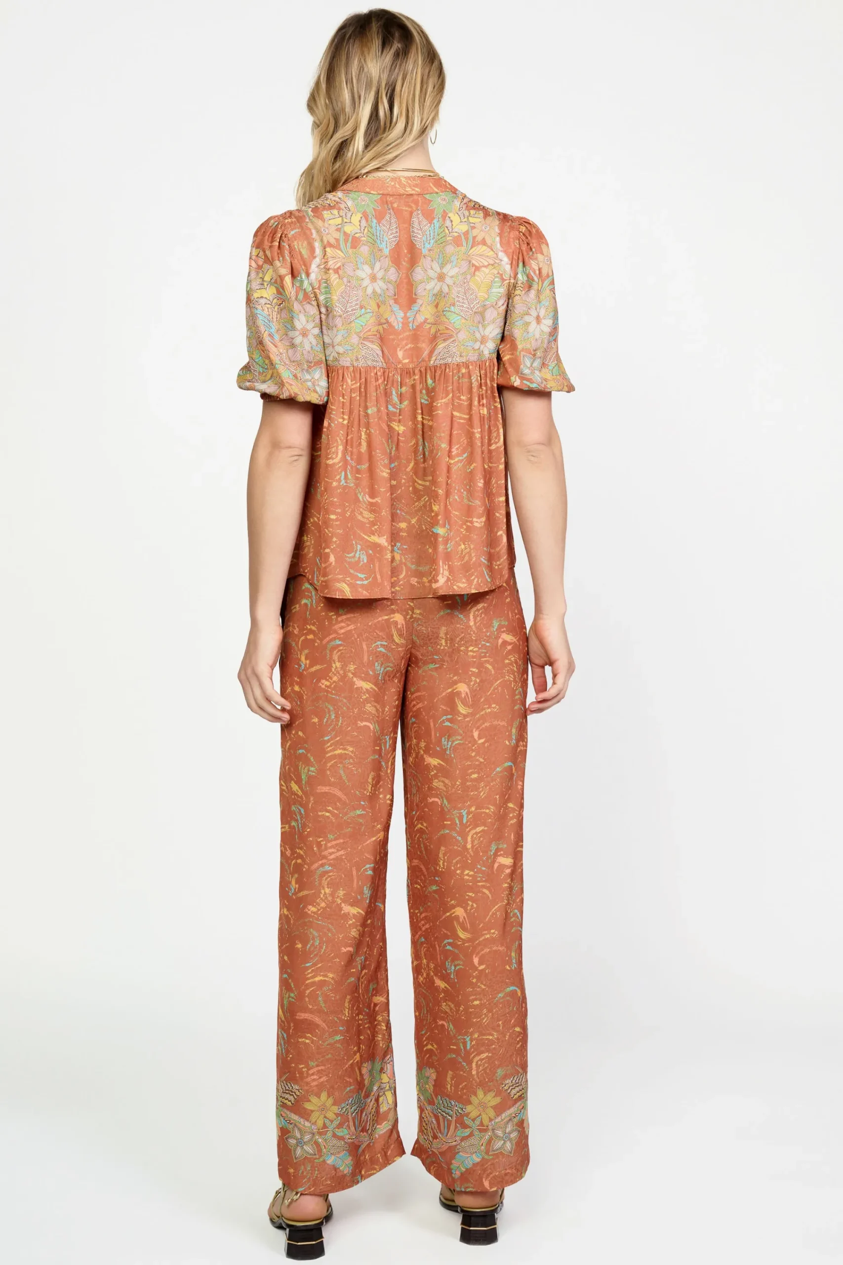 Current Air Short Sleeve Tops-Border Print Retro Floral Blouse BROWNMLT