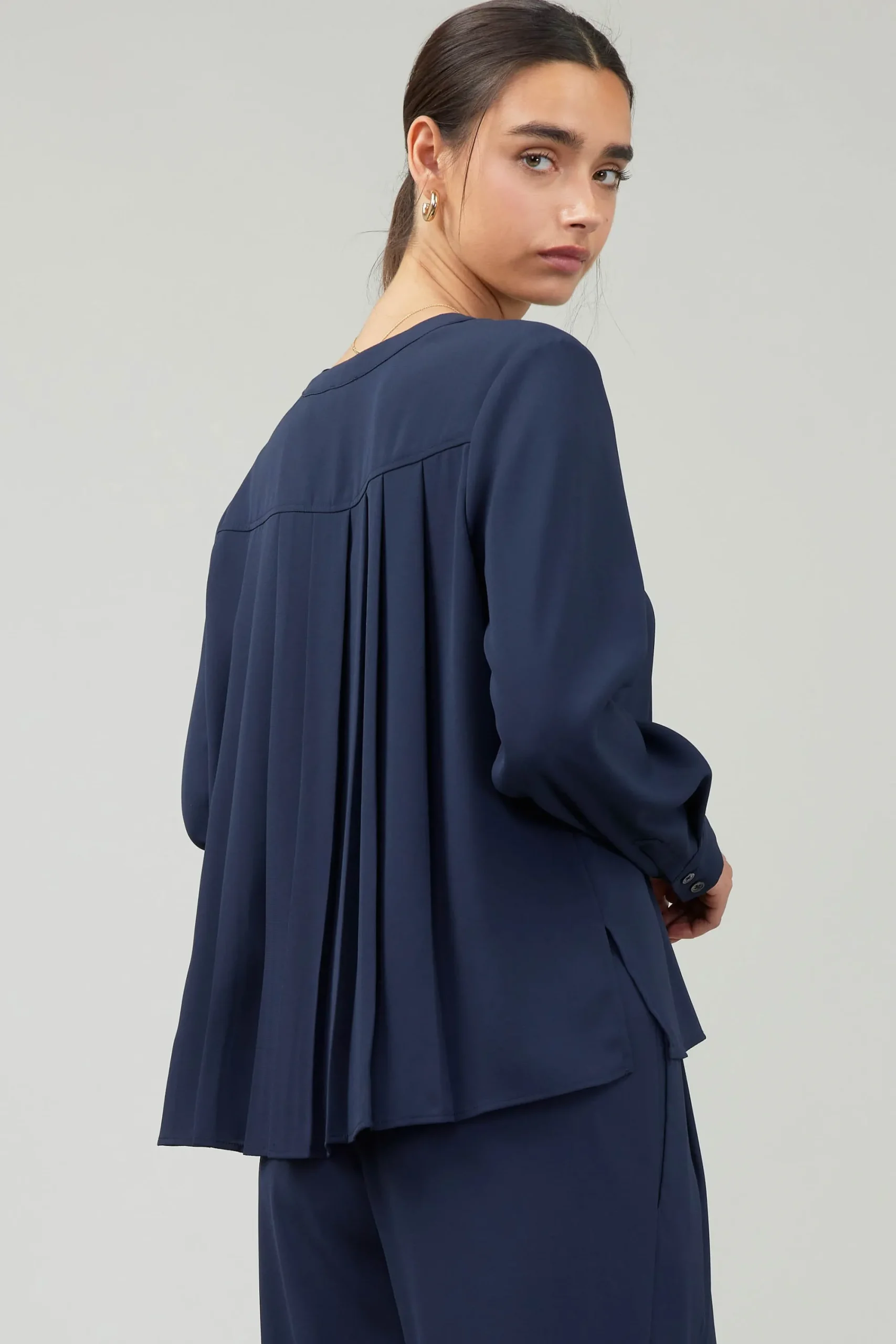 Current Air Long Sleeve Tops-Buttondown Blouse SLATENAVY