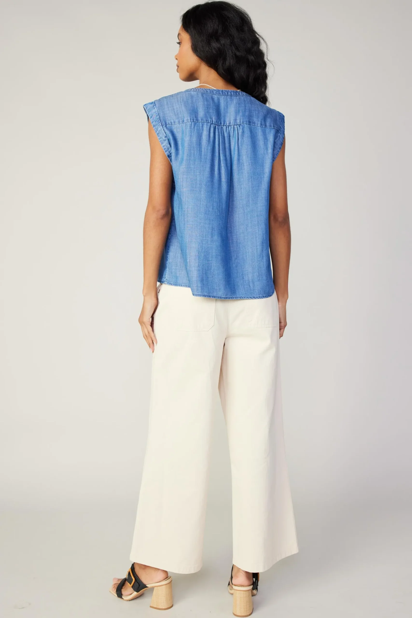 Current Air Sleeveless Tops-Tank Top CHAMBRAY