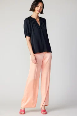 Current Air Short Sleeve Tops-Classic V Neck Blouse BLACK