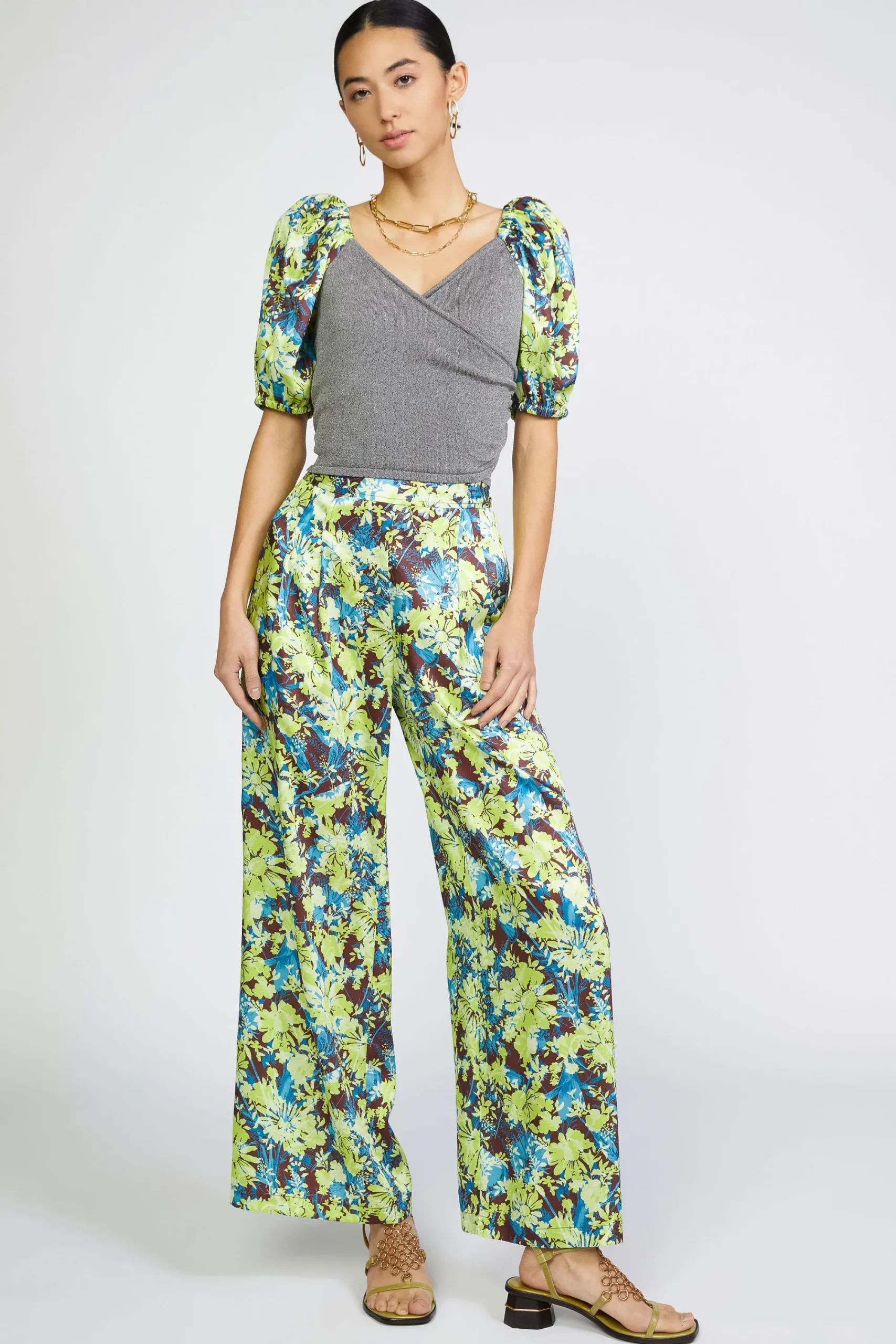 Current Air Short Sleeve Tops-Contrast Sleeve Sweetheart Top GREY