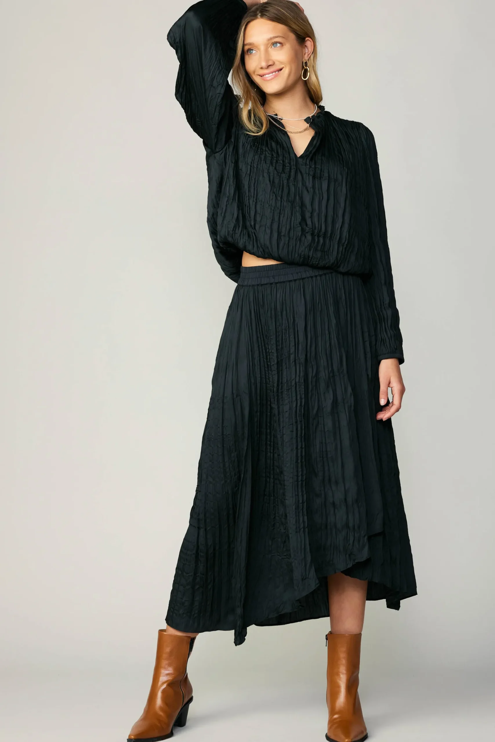Current Air Skirts-Crinkle Plisse Midi Skirt BLACK
