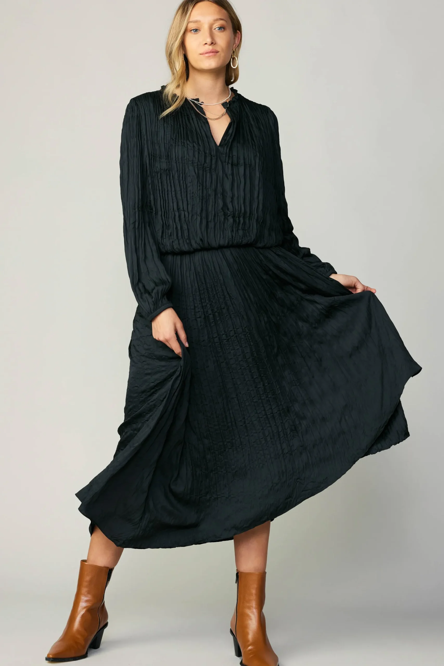 Current Air Skirts-Crinkle Plisse Midi Skirt BLACK