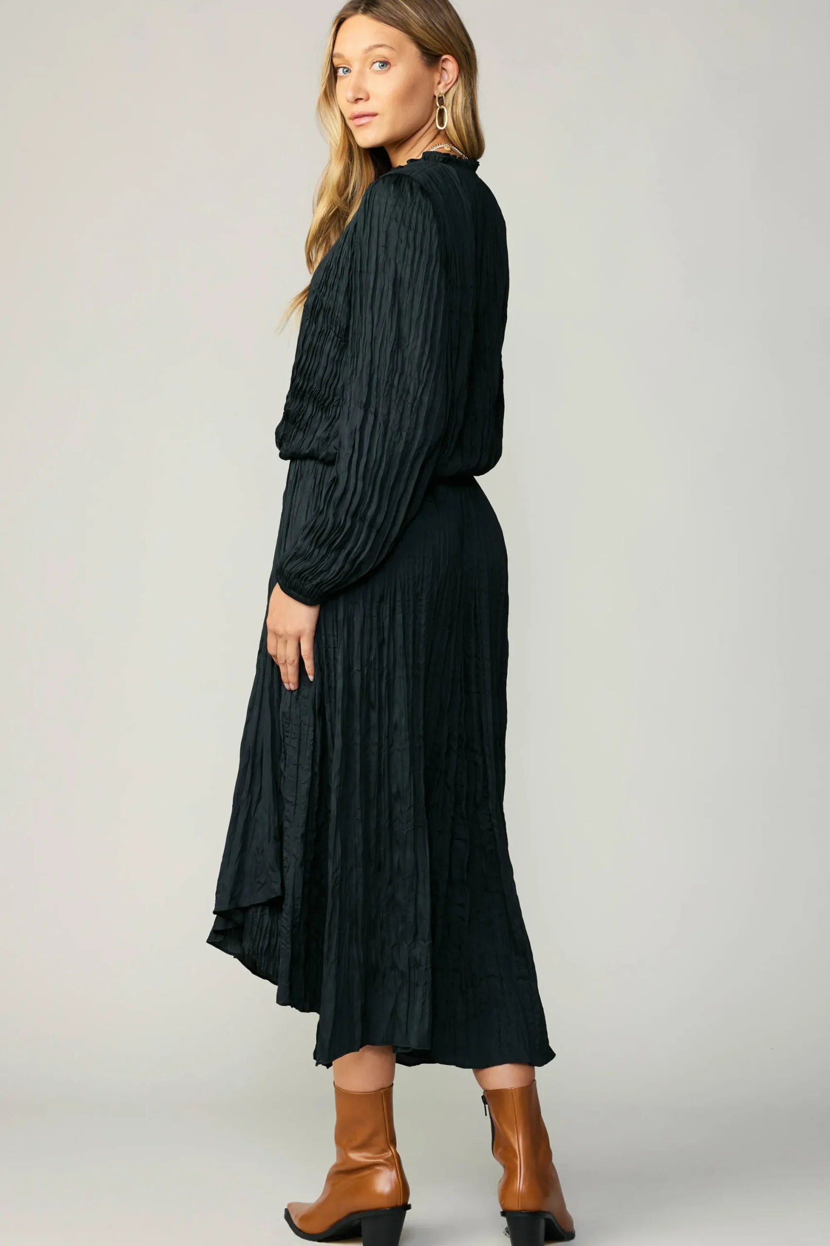 Current Air Skirts-Crinkle Plisse Midi Skirt BLACK