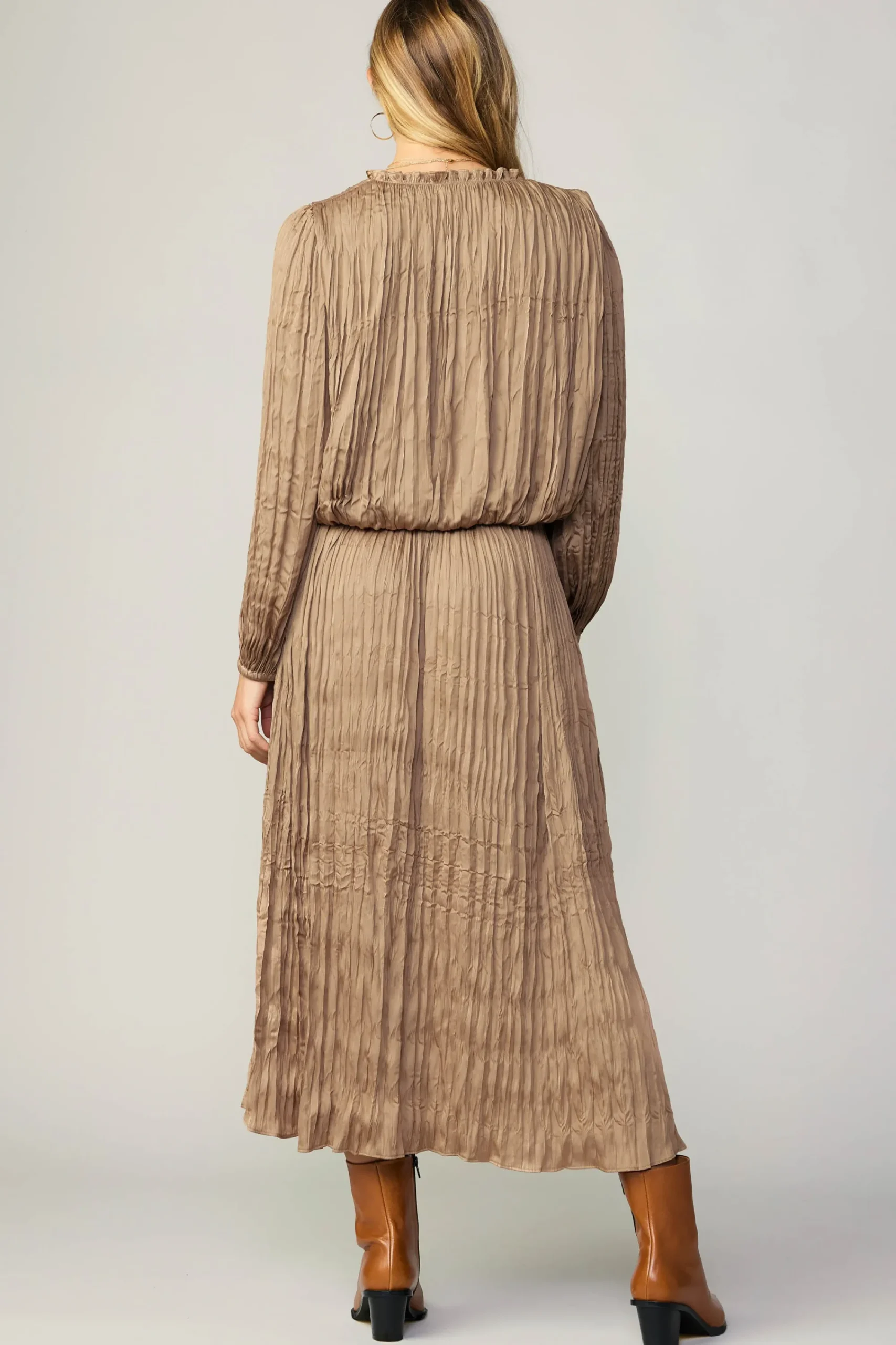 Current Air Skirts-Crinkle Plisse Midi Skirt LATTE