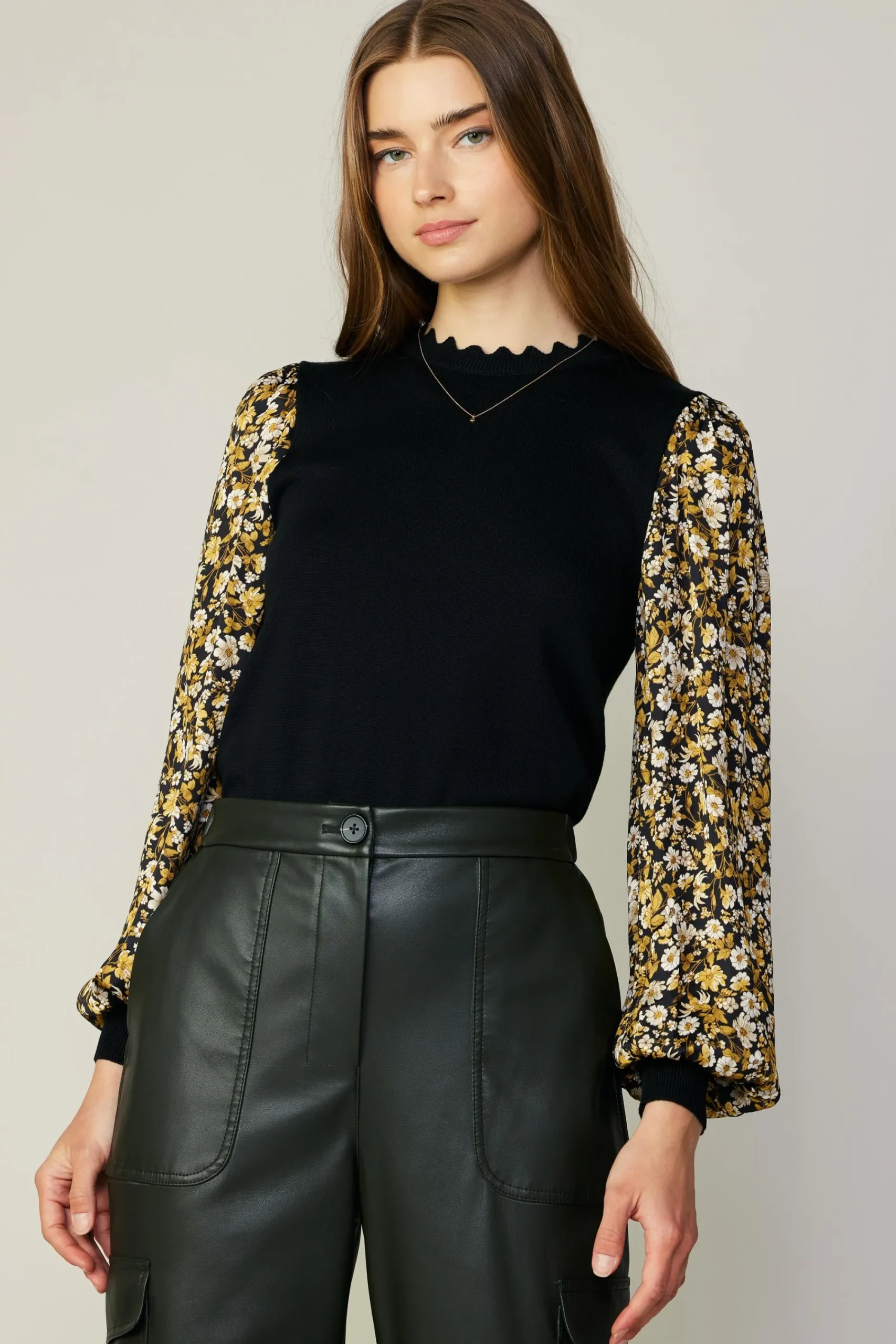 Current Air Long Sleeve Tops | Sweaters-Floral Contrast Sweater Top BLACKFLORAL