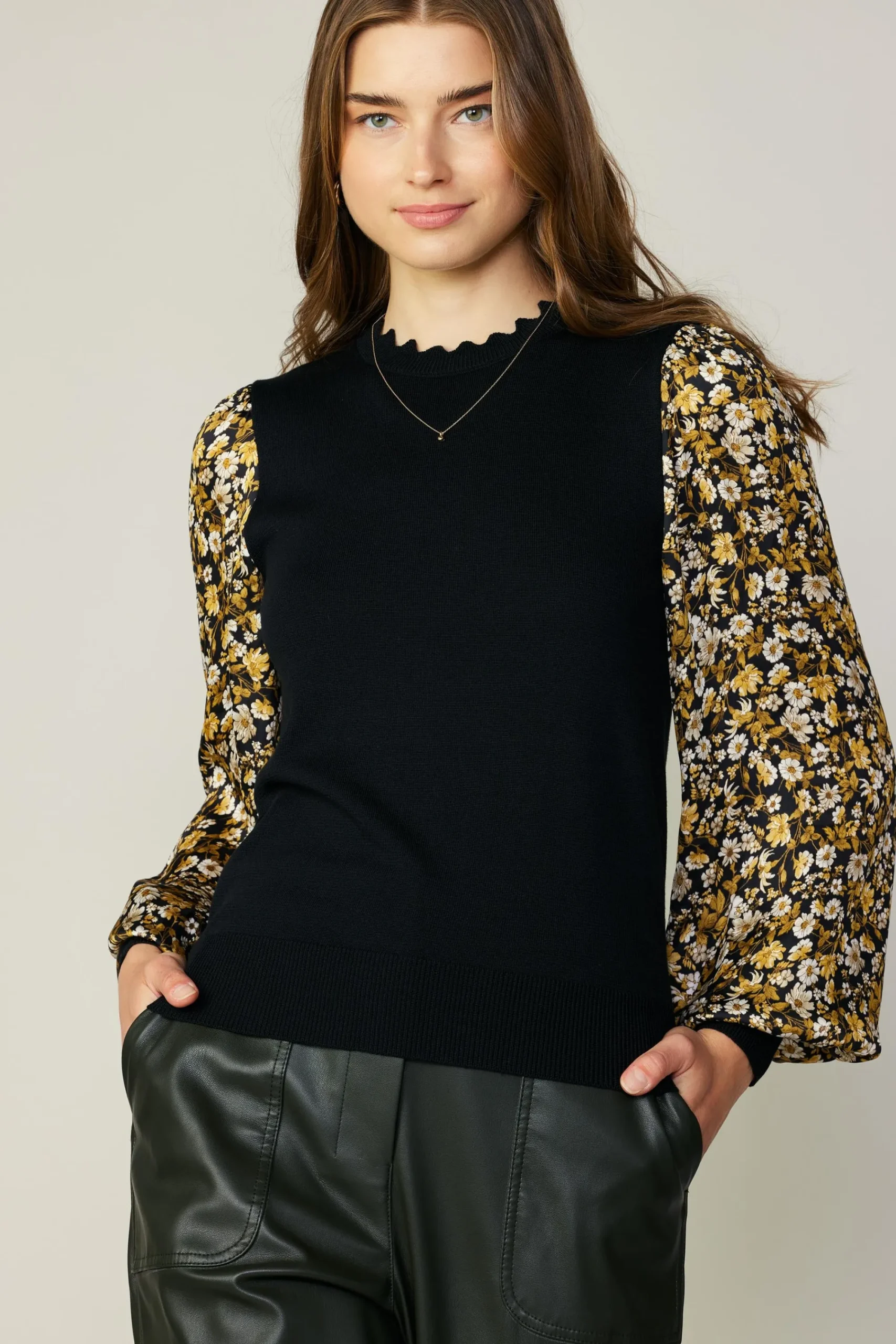Current Air Long Sleeve Tops | Sweaters-Floral Contrast Sweater Top BLACKFLORAL