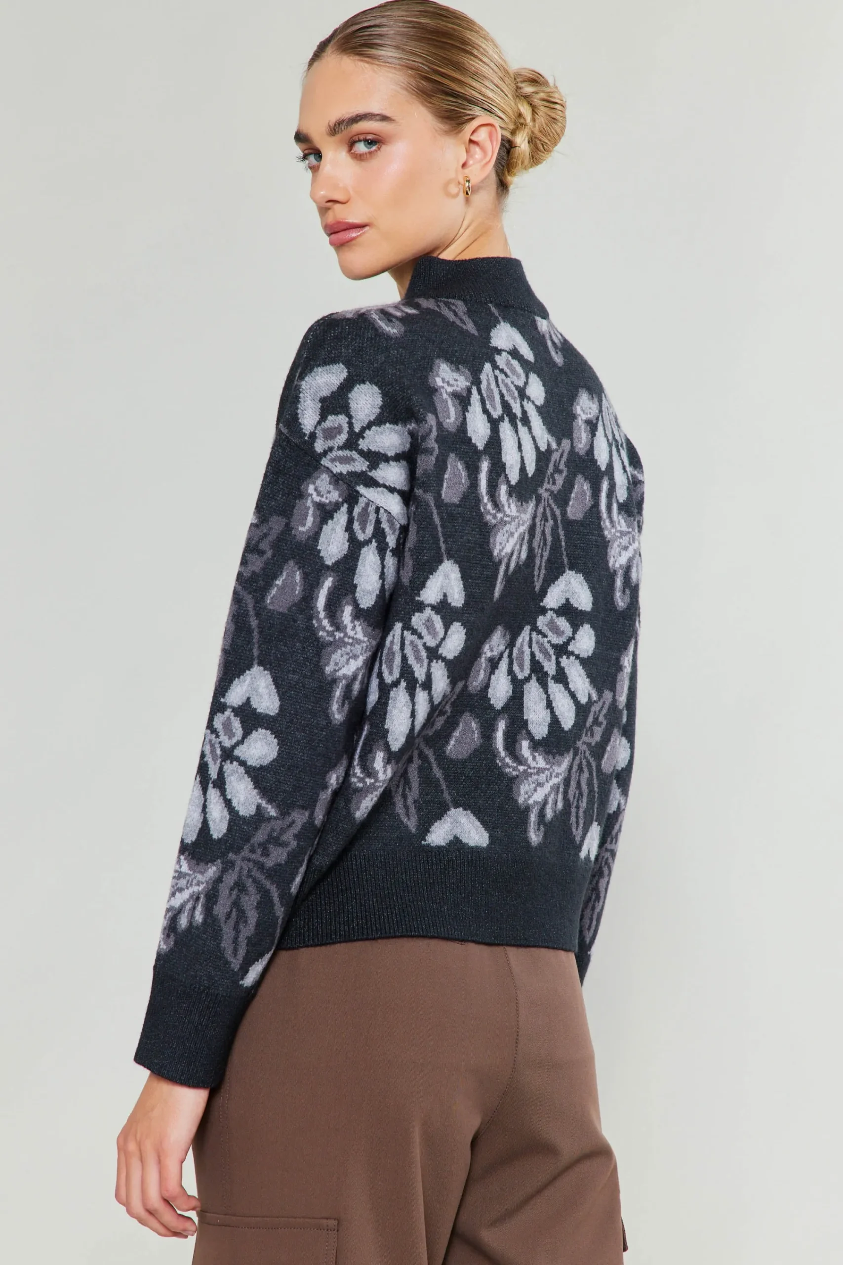 Current Air Knitwear | Sweaters-Floral Jacquard Sweater BLACKMLT