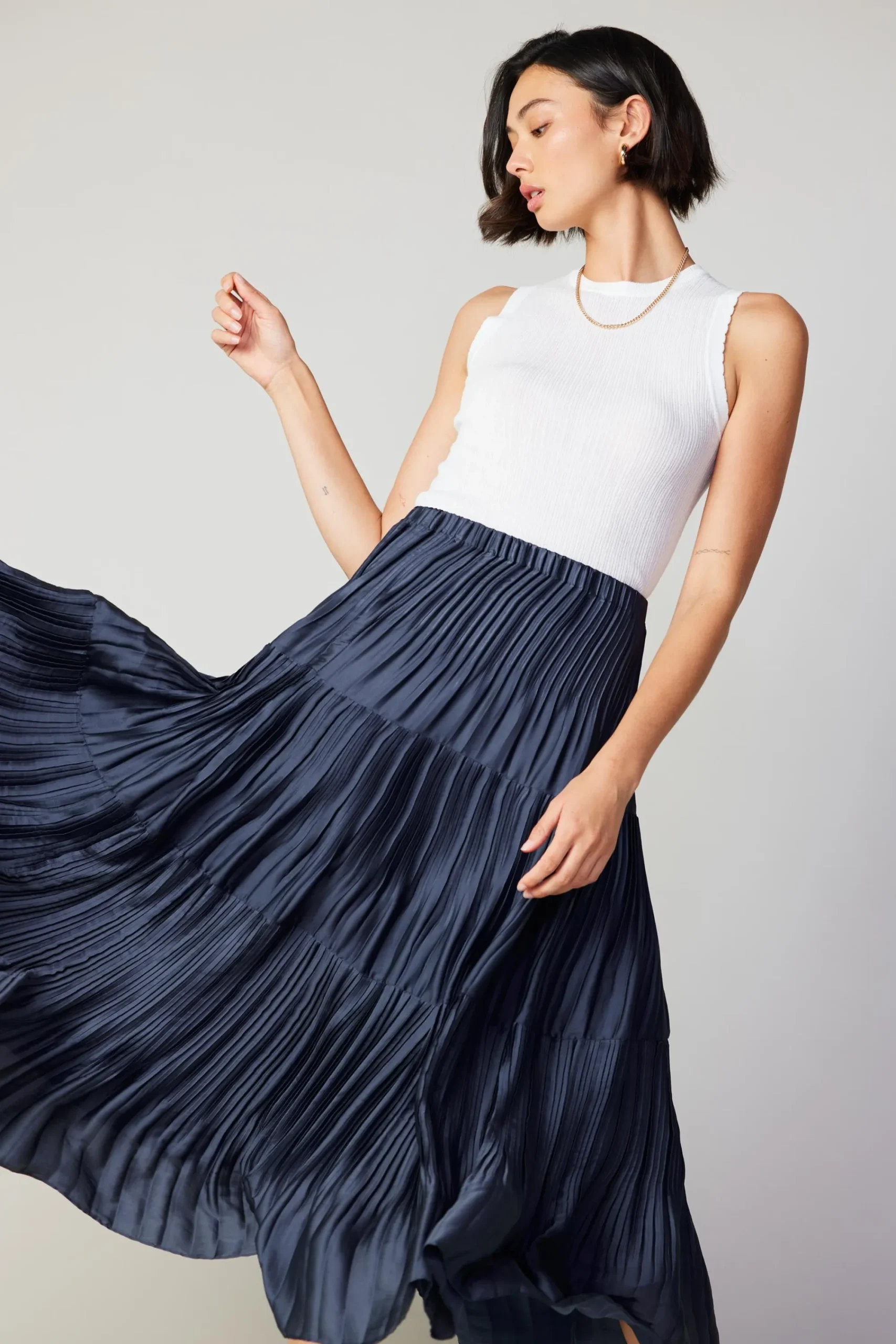 Current Air Skirts-Pleated Tiered Midi Skirt NAVY