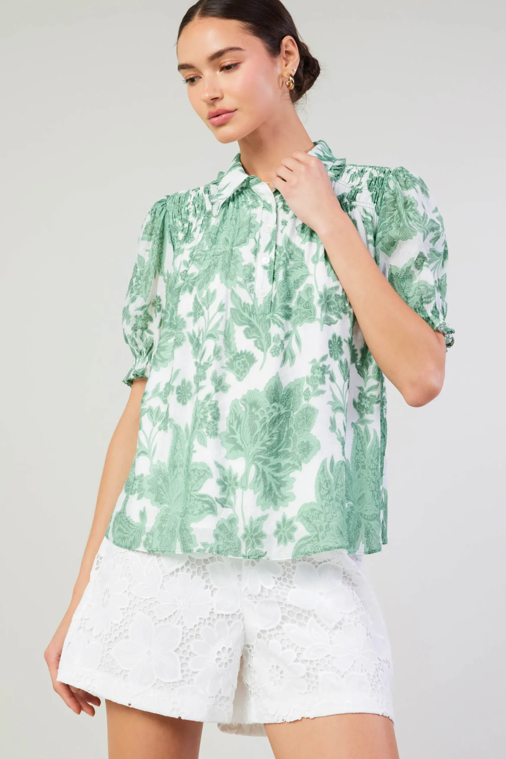 Current Air Short Sleeve Tops-Tulip Jacquard Blouse GREENFLORAL
